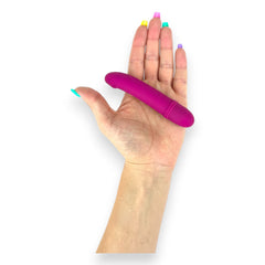 Vibrador Pure Vibe clásico y elegante, diseño versátil y vibrador discreto para mujer, Glow & Vibe.