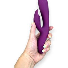 Vibrador Demon Duo con doble estimulación de punto G y clítoris, 10 funciones vibrantes, diseño provocador Glow & Vibe.