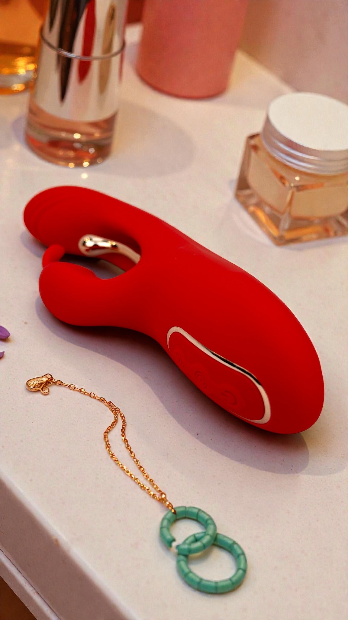 Vibrador Ruby Pulse Glow & Vibe con succionador tipo conejo y estimulador móvil de punto G.