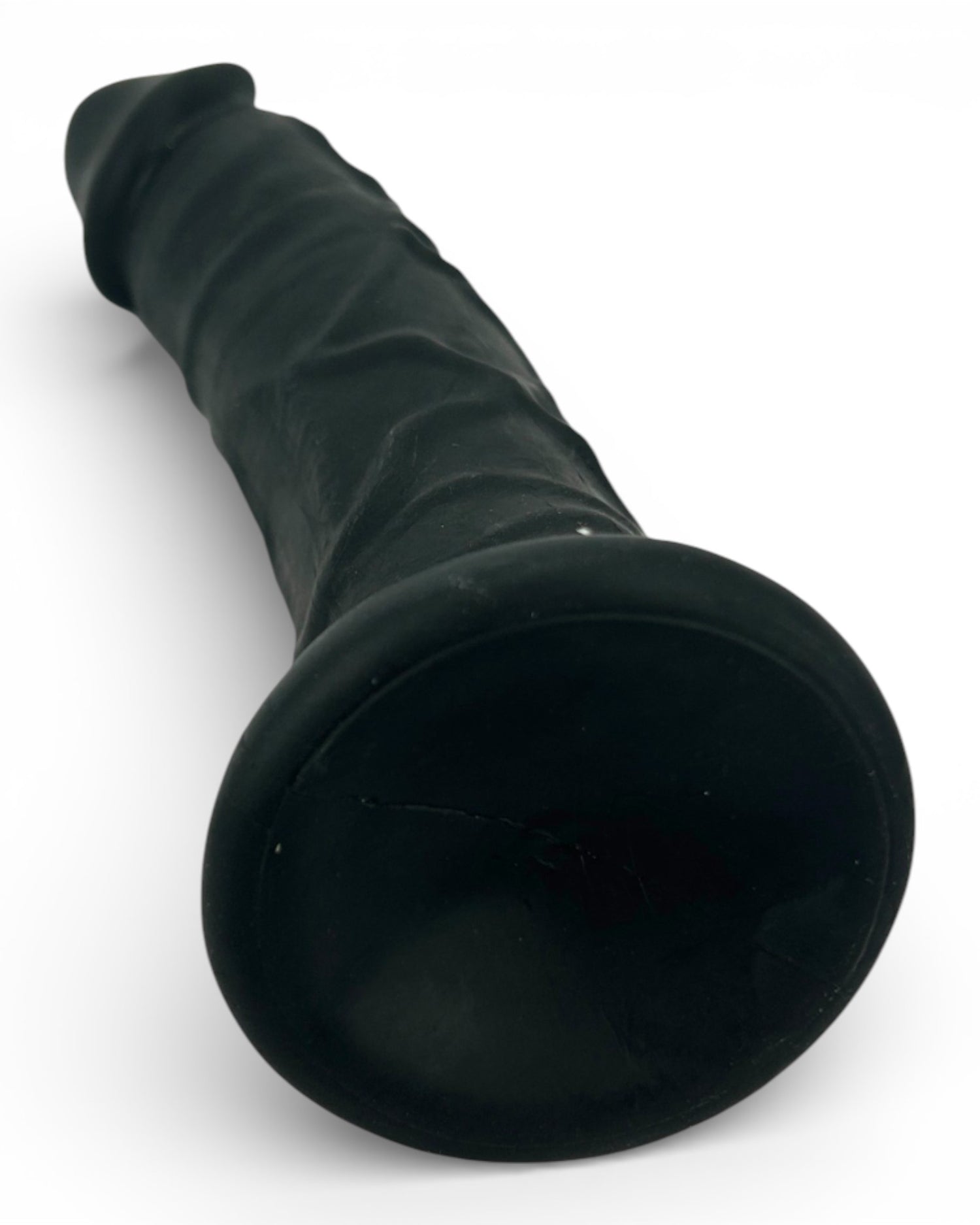 Dark Rider Glow & Vibe, dildo realista de material Magic Flesh con ventosa resistente y textura natural.