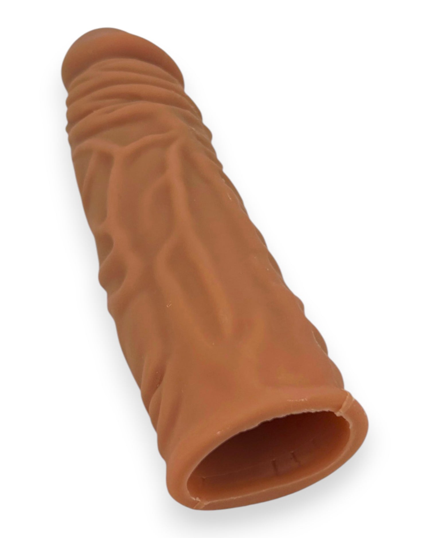 Titan Skin Sleeve Glow & Vibe, funda extensora de pene con textura realista de Magic Flesh y 4 cm de extensión.