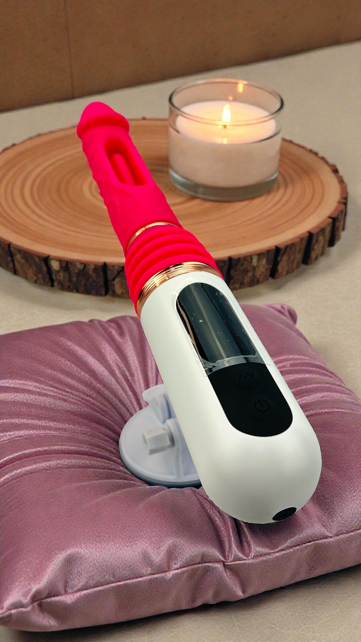 Máquina de placer Pink Machine con movimiento telescópico y rotación envolvente Glow & Vibe.