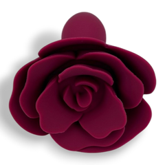 Plug anal Rose Love de silicón suave con base en forma de rosa, diseño romántico y elegante de Glow & Vibe.