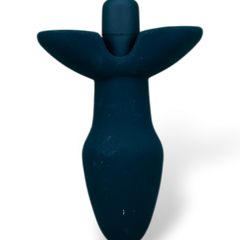 Plug anal Rocket Plug de silicón suave con 10 funciones de vibración, textura sedosa y diseño moderno de Glow & Vibe.