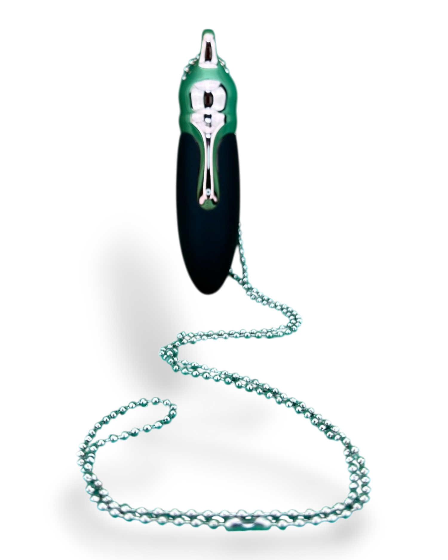 Collar anal Pearl Chain de silicón suave con 10 funciones de vibración y esferas brillantes, diseño elegante de Glow & Vibe.