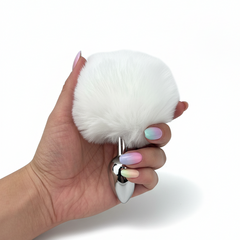 Plug anal Bunny Glow con cola de conejo de peluche esponjosa, metálico y elegante, marca Glow & Vibe.