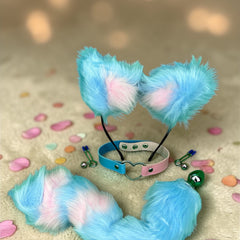 Set erótico Foxy Kit con orejas de gato, pezoneras, collar y plug anal metálico con cola de zorro, diseño Glow & Vibe