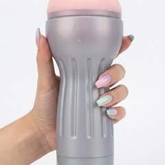 Masturbador tipo lámpara Pleasure Light de Magic Flesh con vibración y textura realista, diseño discreto Glow & Vibe.