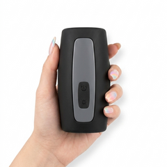 Masturbador Male Oh de silicón suave con 10 velocidades de vibración, textura flexible y diseño ergonómico Glow & Vibe.