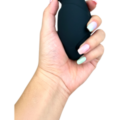 Estimulador Penguin con 7 funciones de succión para clítoris, diseño tierno y elegante Glow & Vibe.