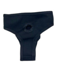 Arnés negro de silicona Pretty Beauty de Glow&Vibe con dildo texturizado y 9 funciones de vibración. Control remoto incluido.