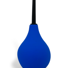 Ducha anal Max Pleasure de silicón suave con plug estimulador de próstata, diseño cómodo y funcional de Glow & Vibe.