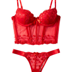 Conjunto de lencería Glow&Vibe rojo tipo bustier con encaje, transparencias y detalles de corazones bordados.