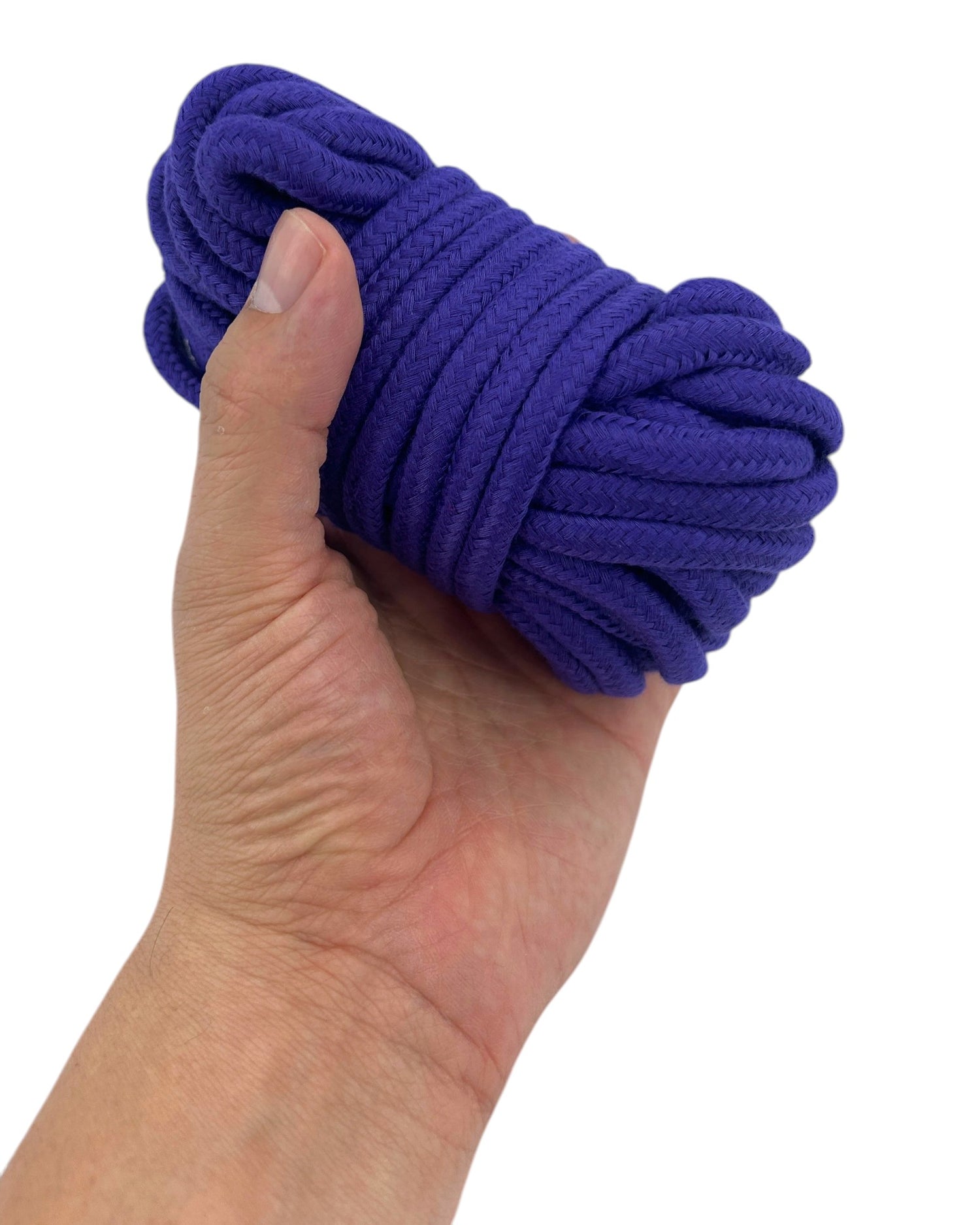 Cuerda de nylon trenzado morado de 10 metros de Glow&Vibe para juegos de ataduras sensuales y bondage.
