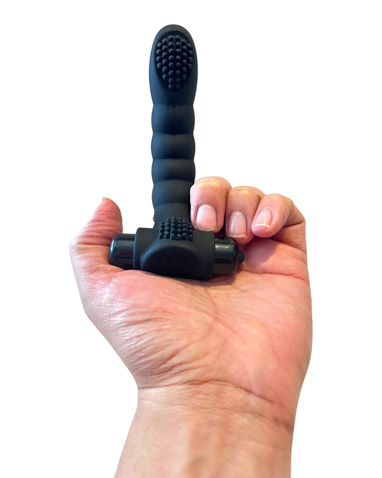 Dedal vibrador negro de silicón texturizado Love Alexander de Glow&Vibe sostenido en la mano para mostrar su tamaño.