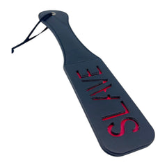 Paleta de azotes XOXO de cuero sintético negro con letras rojas grabadas, de Glow&Vibe