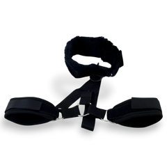 Glow&Vibe Set negro de velcro con collar y esposas acolchadas para restricción