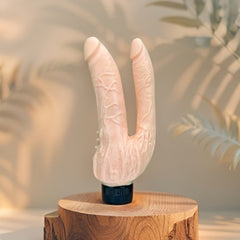 Vibrador Dual Lover doble estimulación, diseño elegante y envolvente, vibrador para placer simultáneo, marca Glow & Vibe.